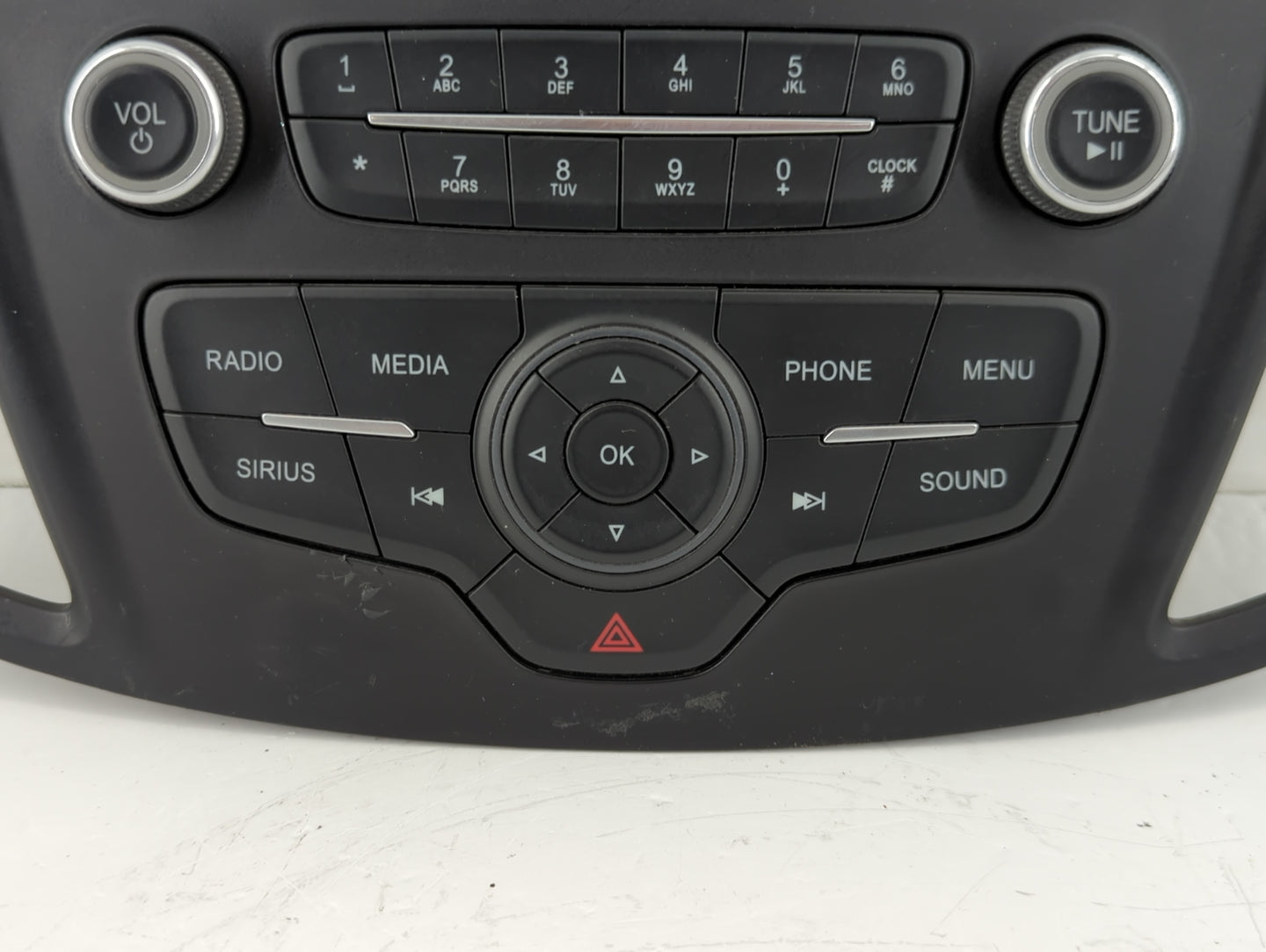 2017-2019 Ford Escape Am Fm Cd Player Radio Receiver - Oemusedautoparts1.com