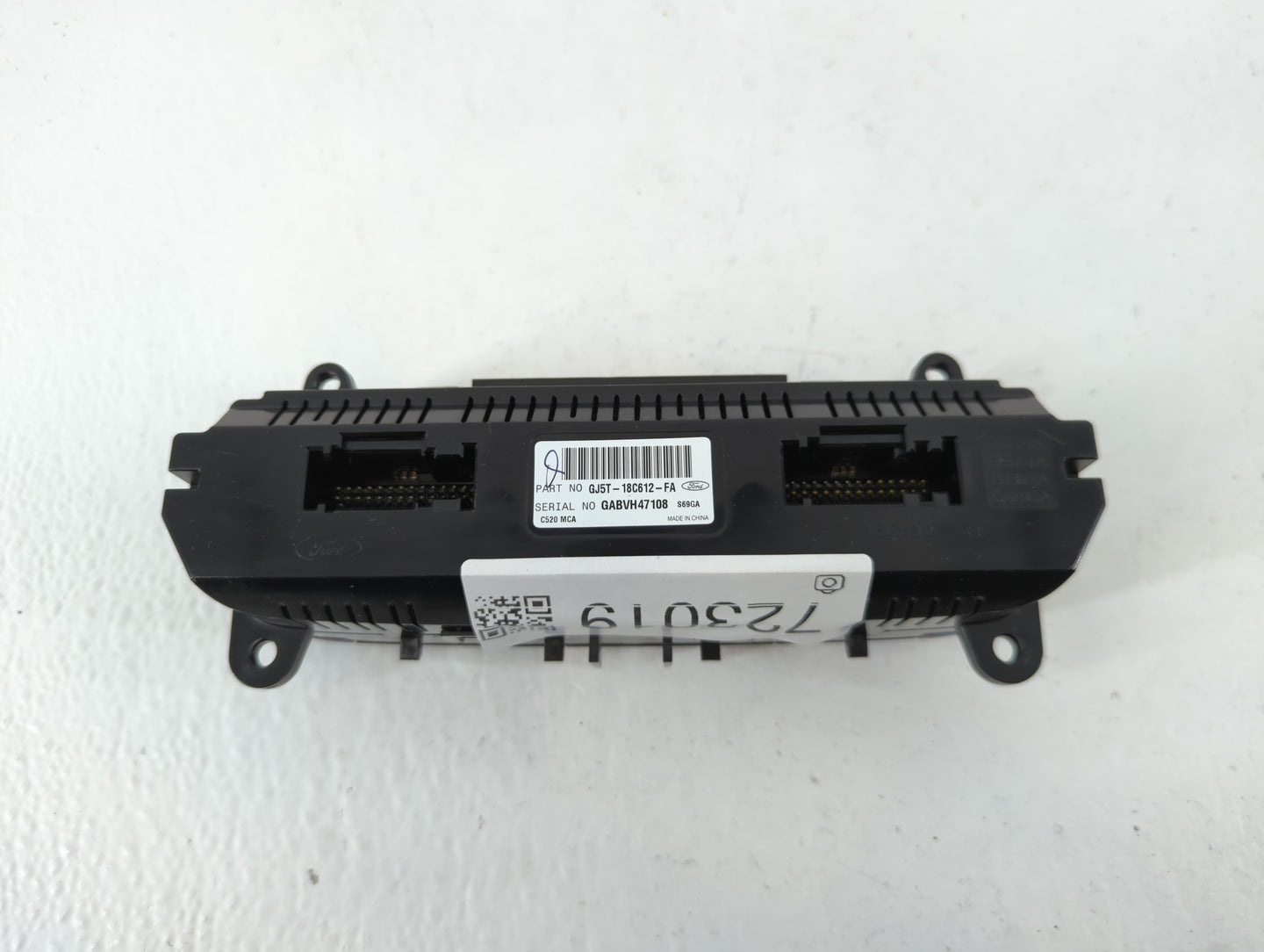 2017 Ford Escape Climate Control Module Temperature AC/Heater Replacement P/N:GJ5T-18C612-FA Fits OEM Used Auto Parts - Oemu