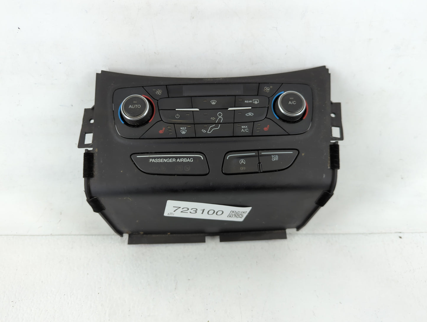 2017 Ford Escape Climate Control Module Temperature AC/Heater Replacement P/N:GJ5T-18C612-FA Fits OEM Used Auto Parts - Oemu