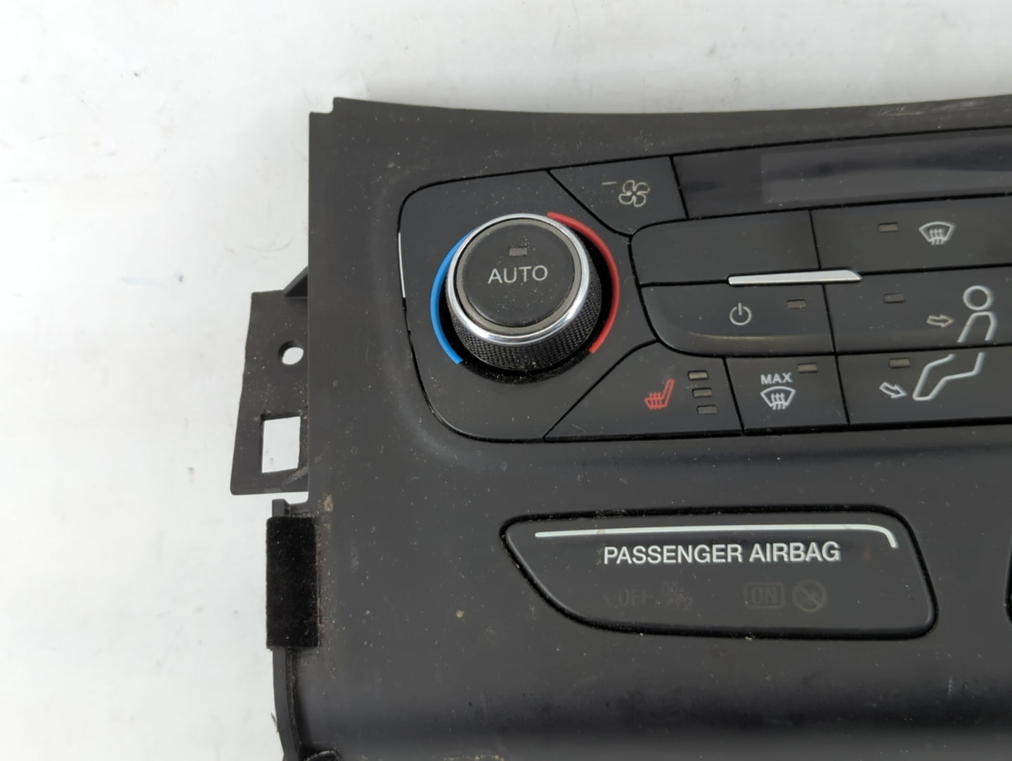 2017 Ford Escape Climate Control Module Temperature AC/Heater Replacement P/N:GJ5T-18C612-FA Fits OEM Used Auto Parts - Oemu