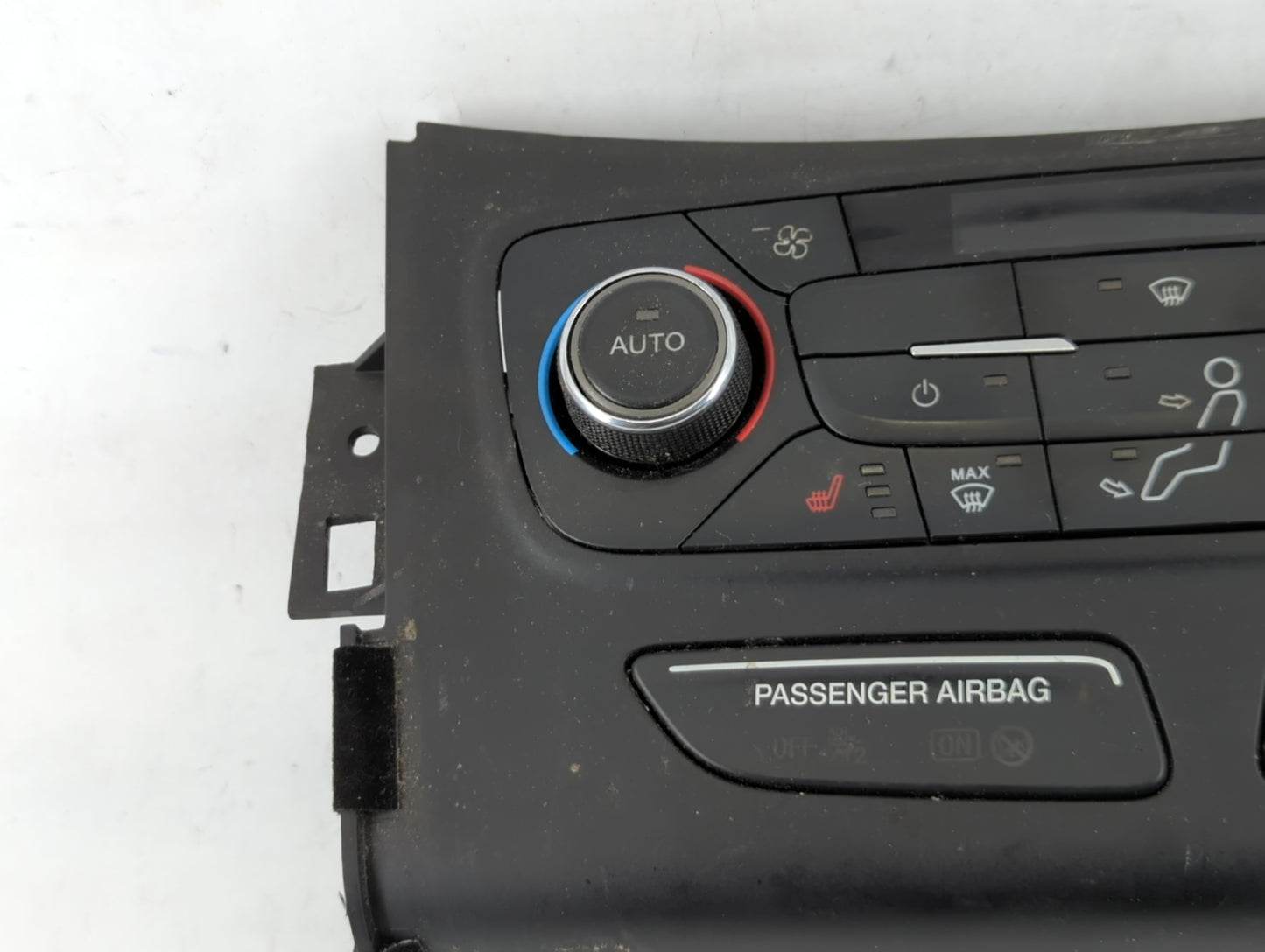 2017 Ford Escape Climate Control Module Temperature AC/Heater Replacement P/N:GJ5T-18C612-FA Fits OEM Used Auto Parts - Oemu