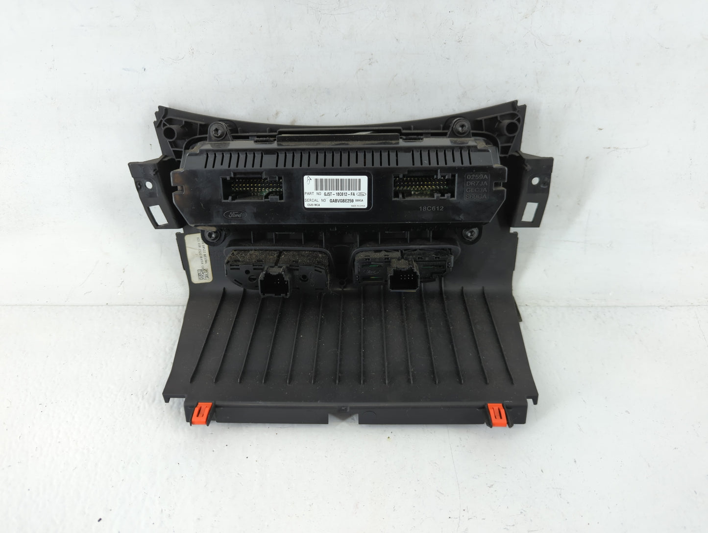 2017 Ford Escape Climate Control Module Temperature AC/Heater Replacement P/N:GJ5T-18C612-FA Fits OEM Used Auto Parts - Oemu