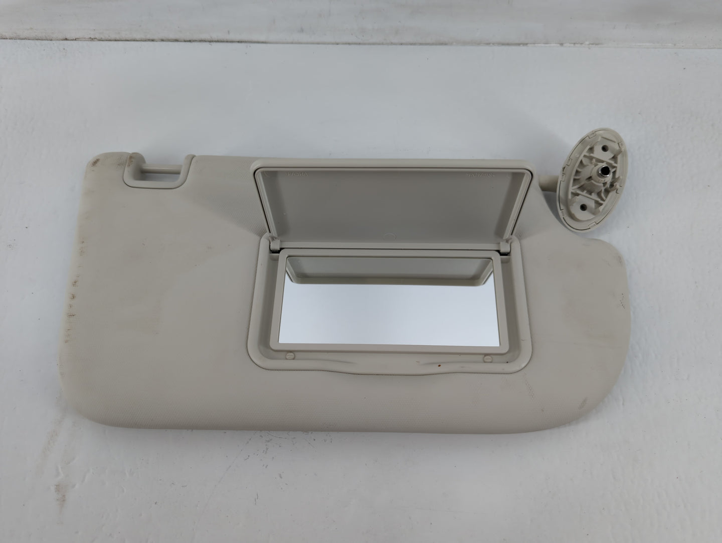 2013-2019 Ford Escape Sun Visor Shade Replacement Passenger Right Mirror Fits Fits 2013 2014 2015 2016 2017 2018 2019 OEM Us