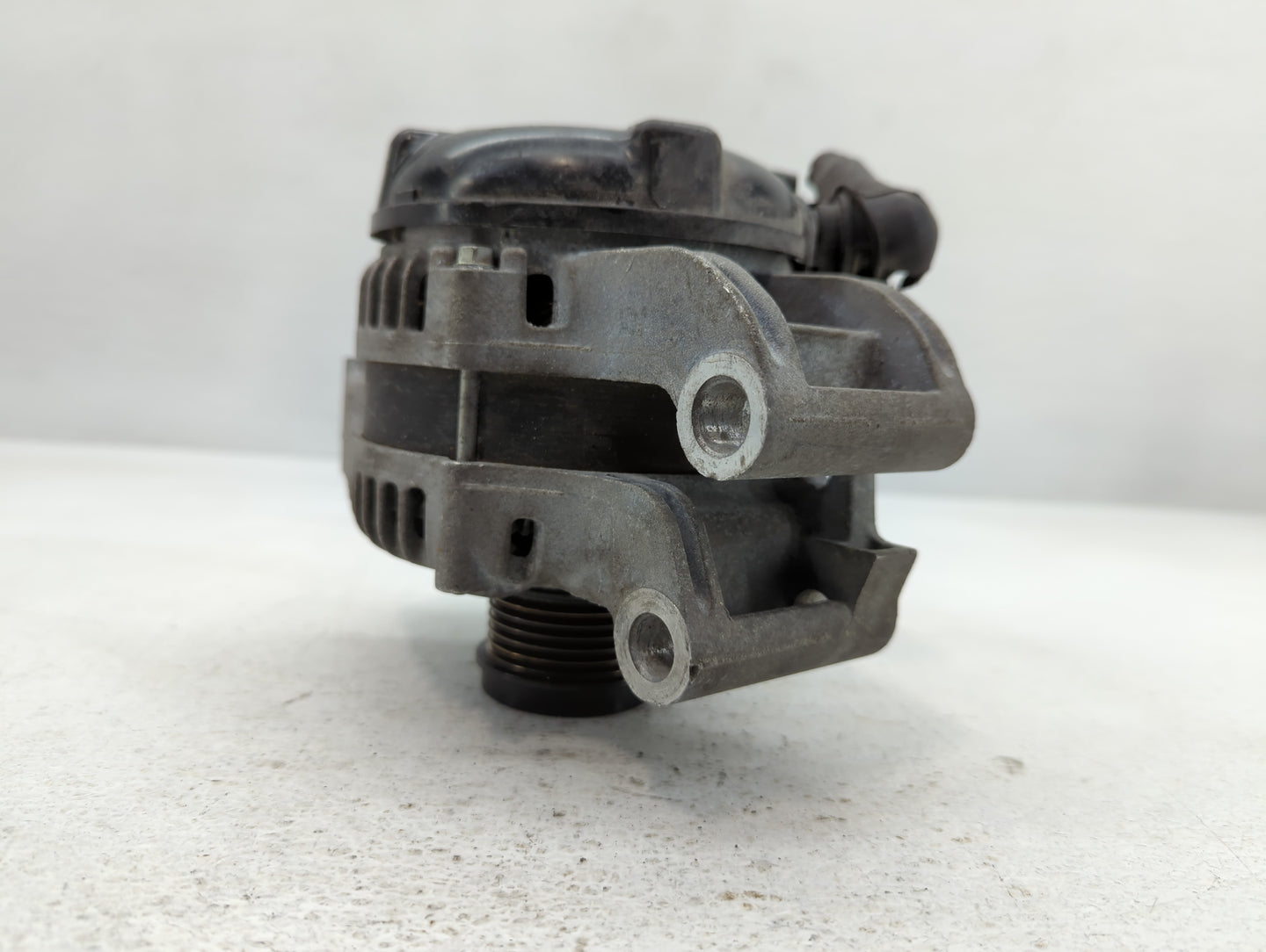 2013-2019 Ford Escape Alternator Replacement Generator Charging Assembly Engine OEM P/N:TN104210-2330 CJ5T-10300-BB Fits OEM