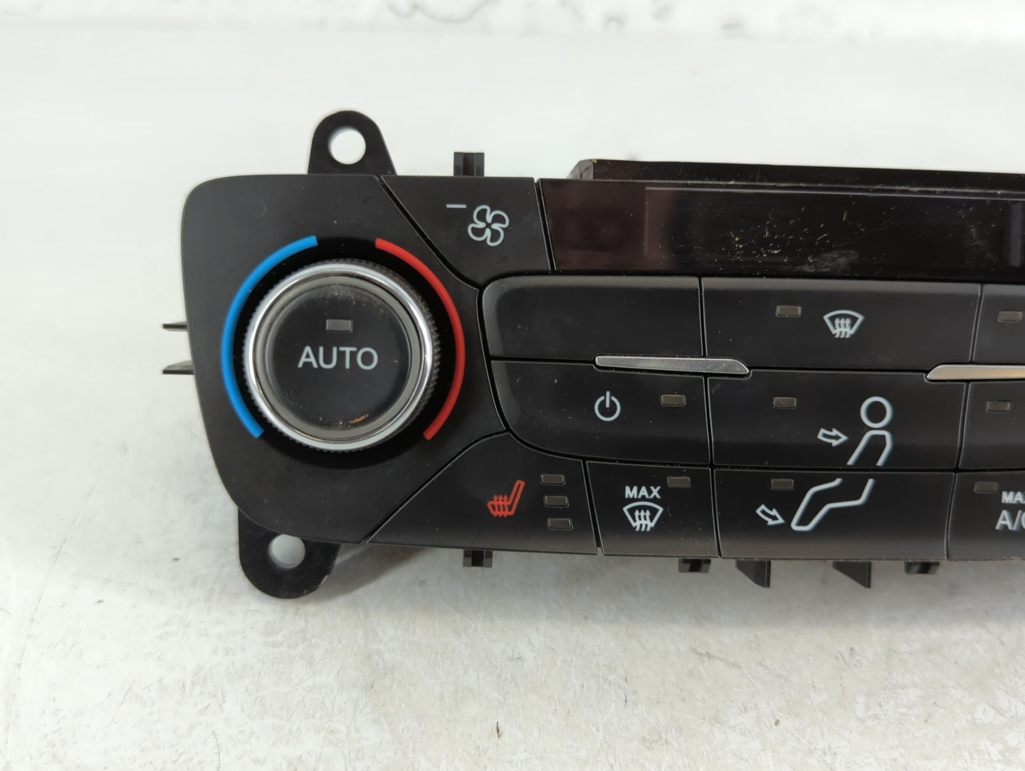 2017 Ford Escape Climate Control Module Temperature AC/Heater Replacement P/N:GJ5T-18C612-CE Fits OEM Used Auto Parts - Oemu