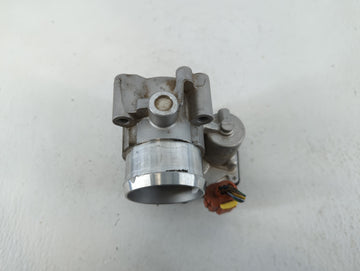 2017-2019 Ford Escape Throttle Body P/N:B16 118 4686 DS7G-9F991-BB Fits Fits 2014 2015 2016 2017 2018 2019 2020 OEM Used Auto Parts