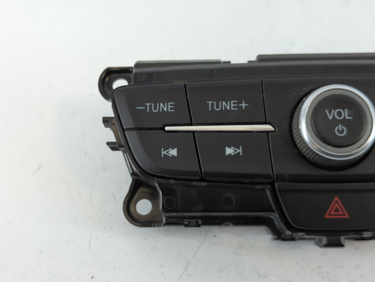 Ford Escape Am Fm Cd Player Radio Receiver 738801 - Oemusedautoparts1.com