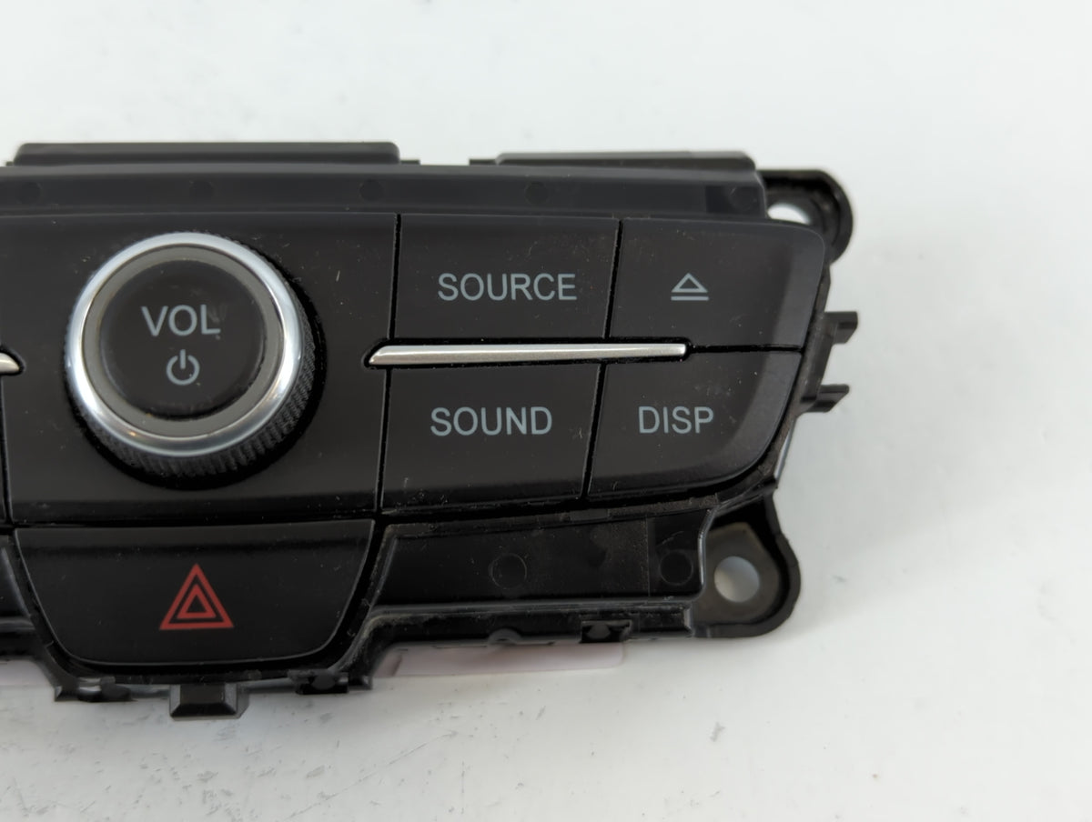 Ford Escape Am Fm Cd Player Radio Receiver 738801 - Oemusedautoparts1.com