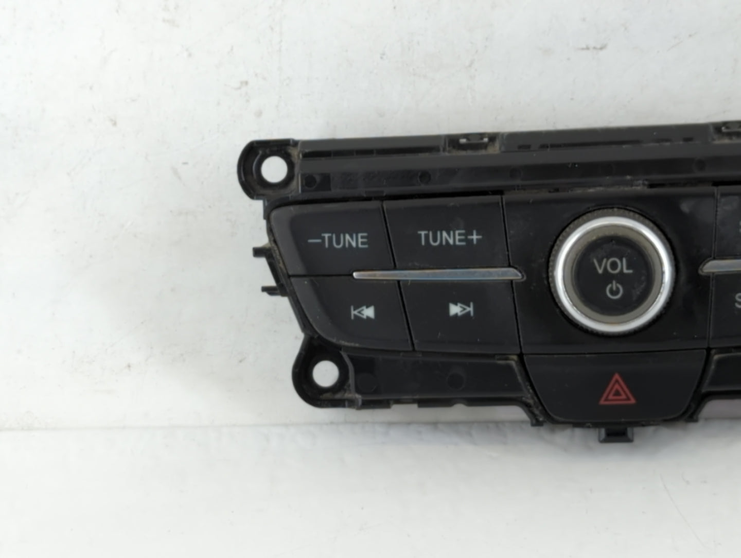 2017-2019 Ford Escape Am Fm Cd Player Radio Receiver - Oemusedautoparts1.com
