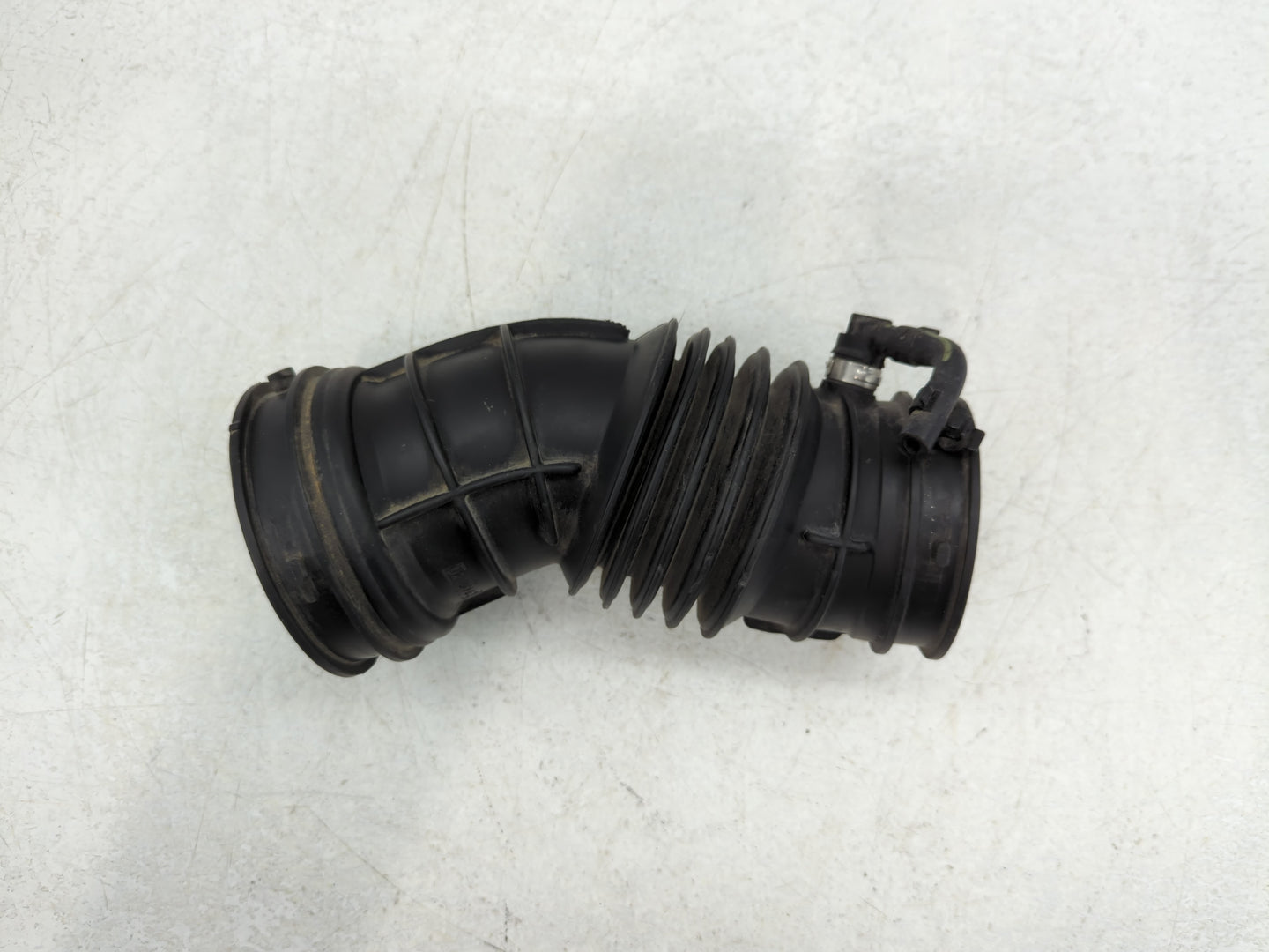 2017 Ford Escape Air Cleaner Intake Duct Hose Tube - Oemusedautoparts1.com