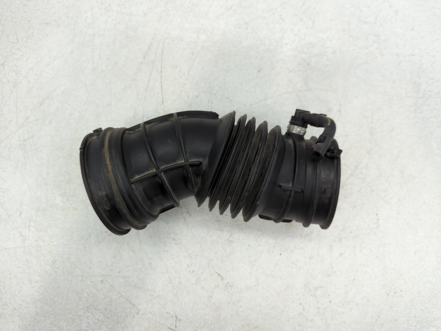 2017 Ford Escape Air Cleaner Intake Duct Hose Tube - Oemusedautoparts1.com