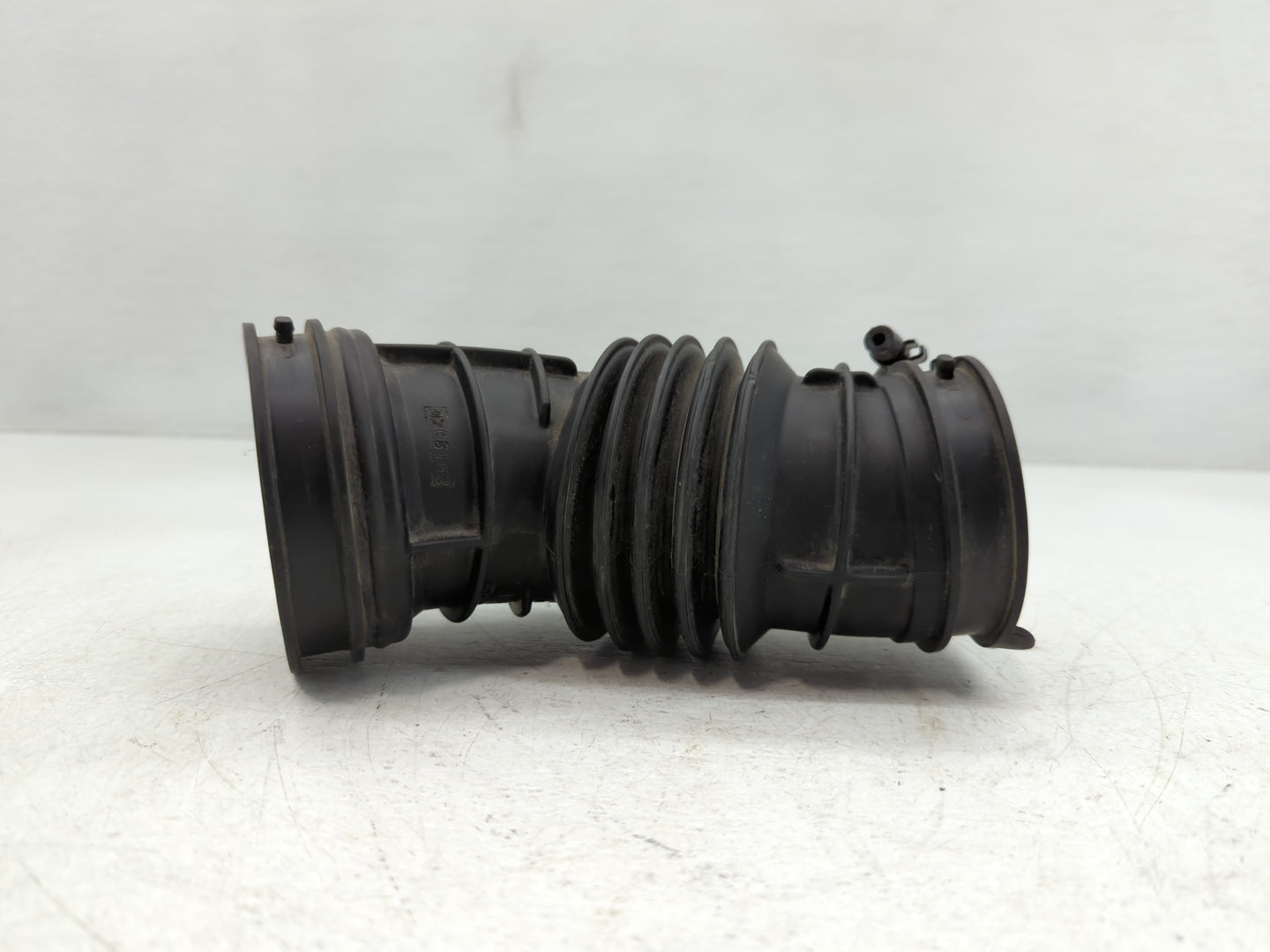 2017 Ford Escape Air Cleaner Intake Duct Hose Tube - Oemusedautoparts1.com