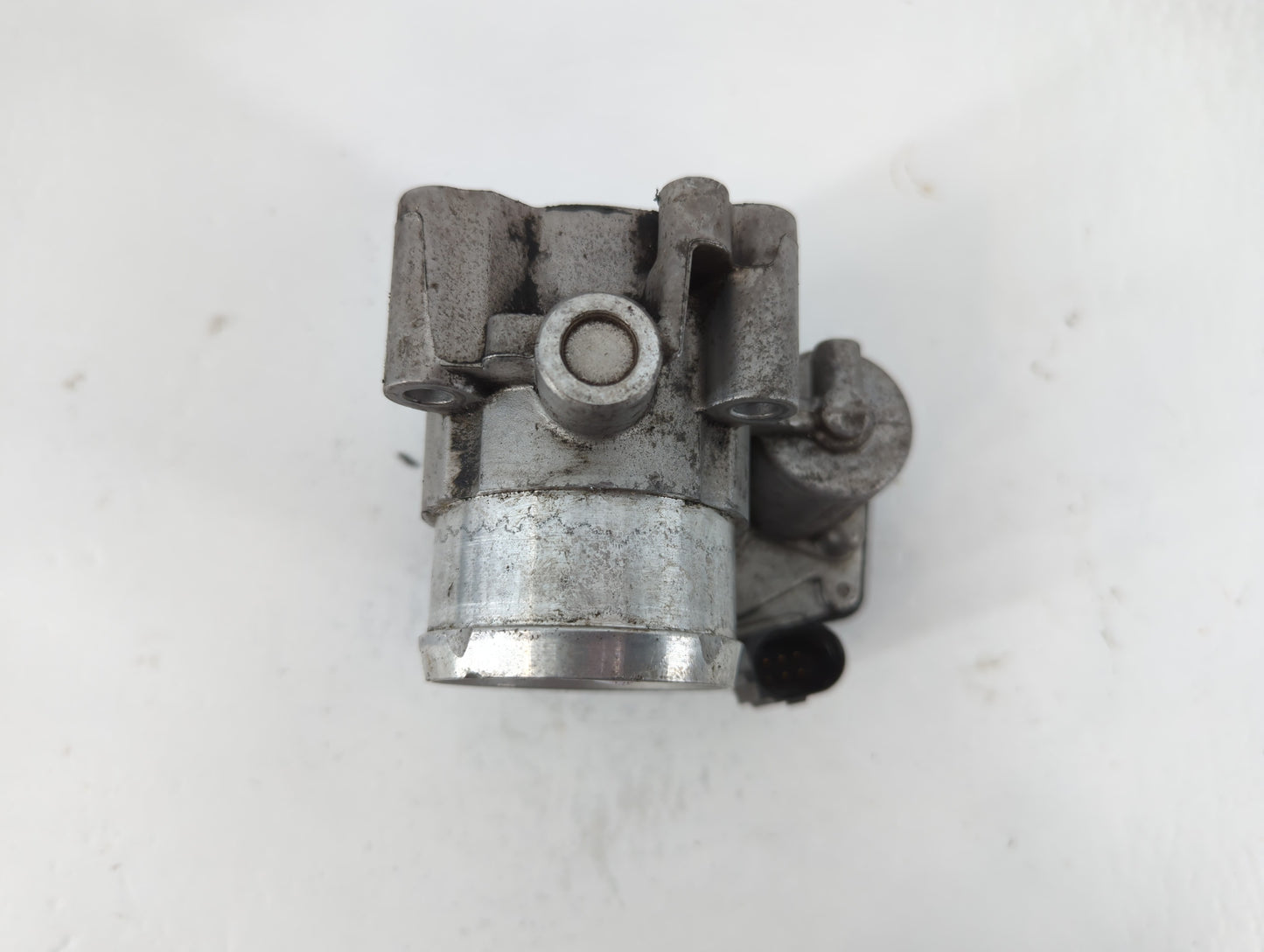 2017-2019 Ford Escape Throttle Body P/N:B16 209 5232 DS7G-9F991-BB Fits Fits 2014 2015 2016 2017 2018 2019 2020 OEM Used Aut