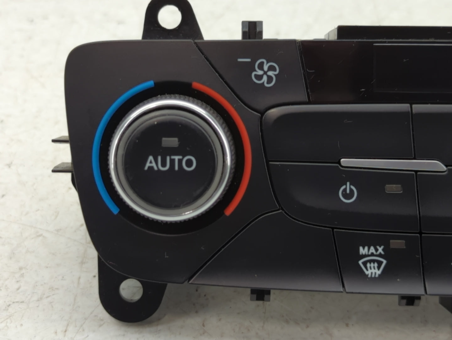 2017 Ford Escape Climate Control Module Temperature AC/Heater Replacement P/N:GJ5T-18C612-AE Fits OEM Used Auto Parts - Oemu