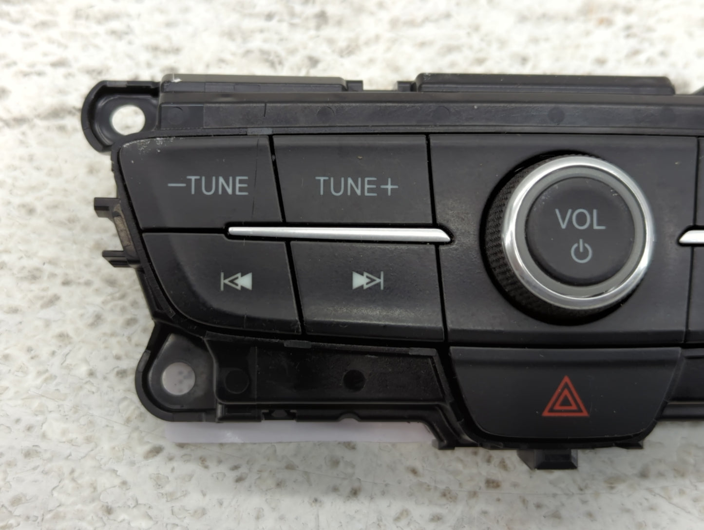 2017-2019 Ford Escape Radio AM FM Cd Player Receiver Replacement P/N:F1CT18K811HC 4F571-HB, 17013834-02 Fits Fits 2017 2018 