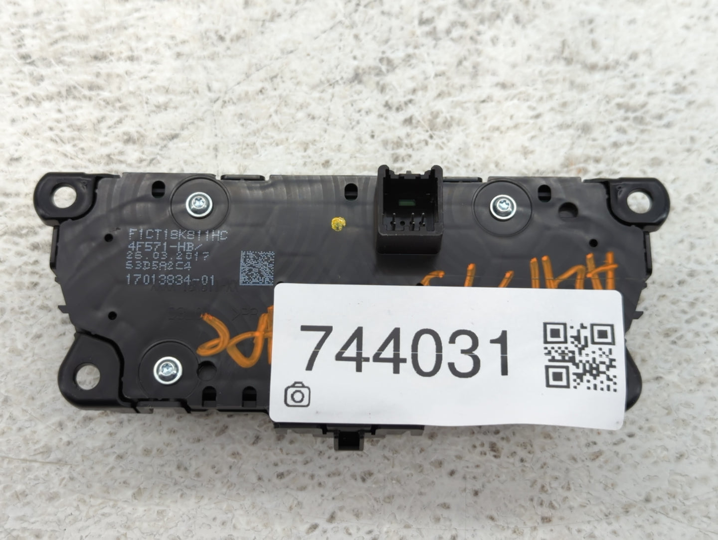 2017-2019 Ford Escape Radio AM FM Cd Player Receiver Replacement P/N:F1CT18K811HC 4F571-HB, 17013834-02 Fits Fits 2017 2018 