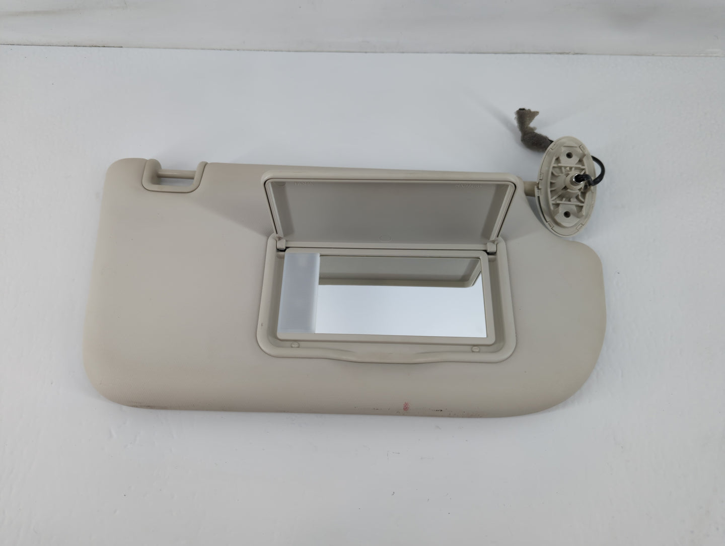 2013-2019 Ford Escape Sun Visor Shade Replacement Passenger Right Mirror Fits Fits 2013 2014 2015 2016 2017 2018 2019 OEM Us