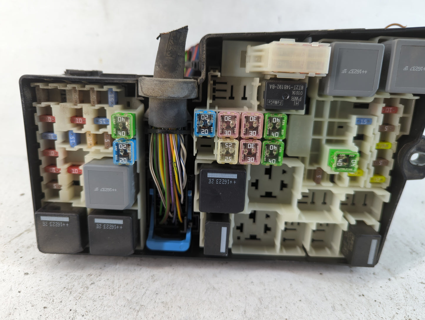 2017 Ford Escape Fusebox Fuse Box Panel Relay Module P/N:AV6T-14A067-AD E02345500 Fits OEM Used Auto Parts - Oemusedautopart