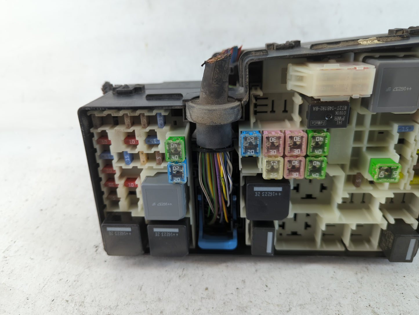 2017 Ford Escape Fusebox Fuse Box Panel Relay Module P/N:AV6T-14A067-AD E02345500 Fits OEM Used Auto Parts - Oemusedautopart