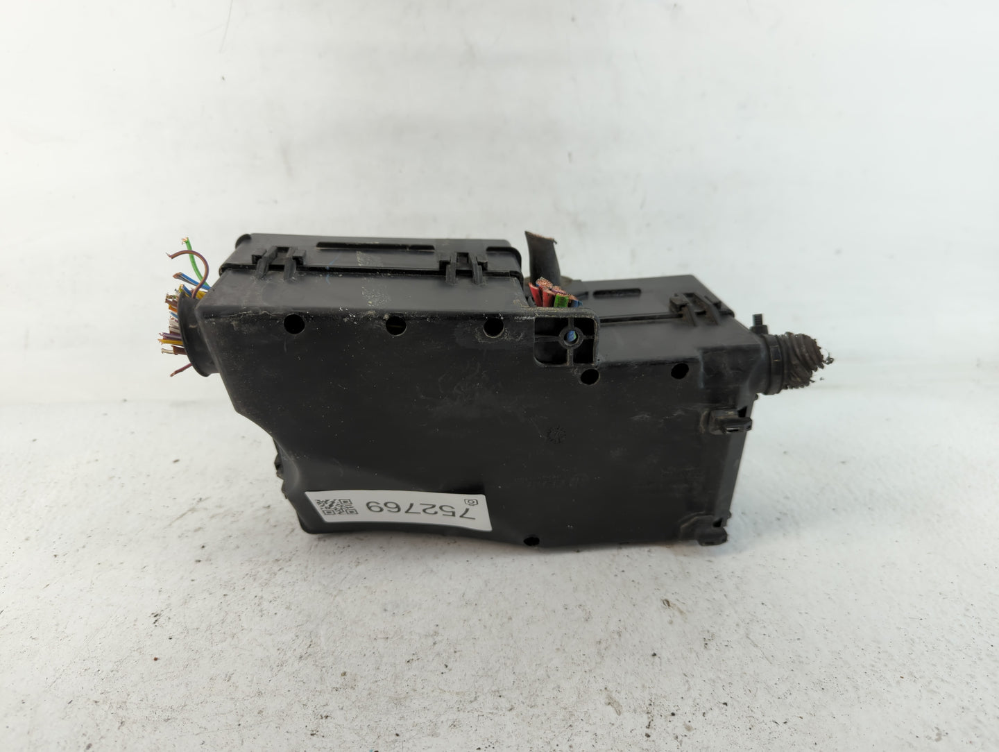 2017 Ford Escape Fusebox Fuse Box Panel Relay Module P/N:AV6T-14A067-AD E02345500 Fits OEM Used Auto Parts - Oemusedautopart