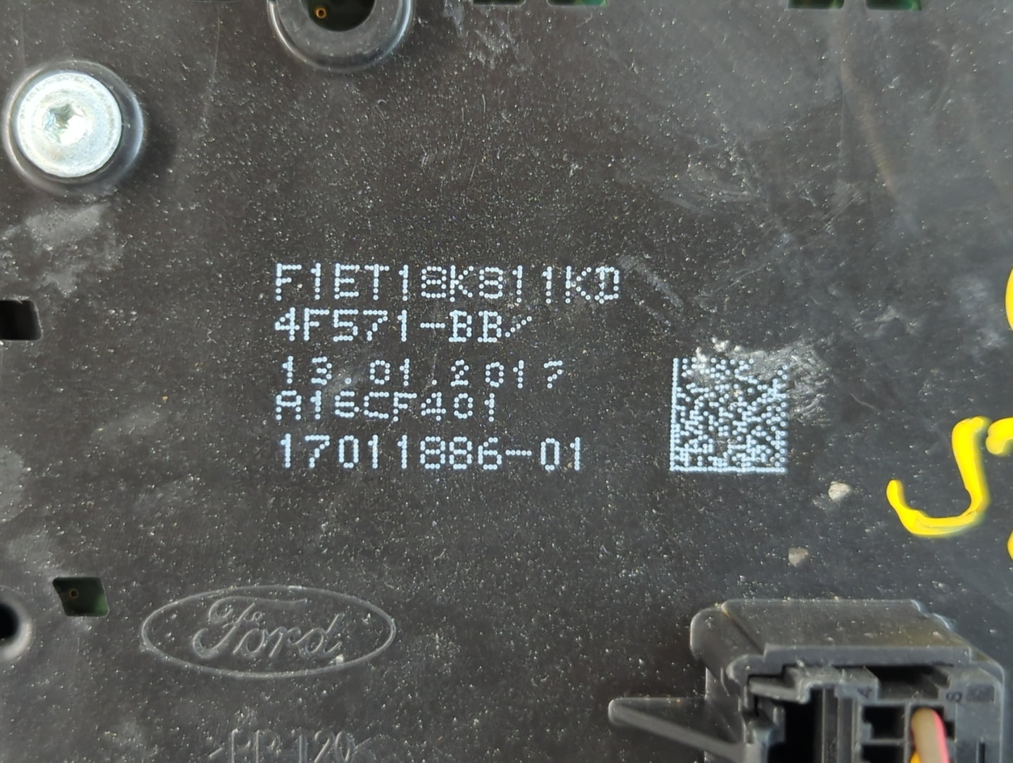 2017-2019 Ford Escape Radio AM FM Cd Player Receiver Replacement P/N:F1ET18K811KD Fits Fits 2015 2016 2017 2018 2019 OEM Use