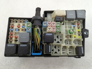 2017 Ford Escape Fusebox Fuse Box Panel Relay Module P/N:AV6T-14A067-AD Fits OEM Used Auto Parts