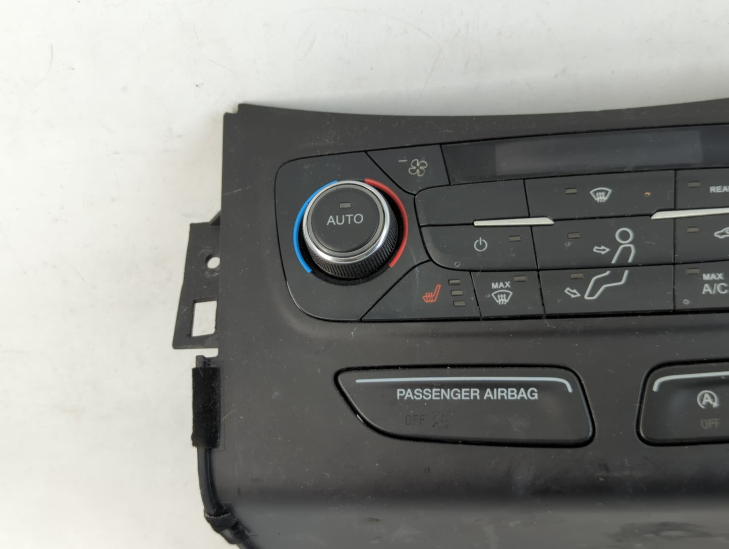 2017 Ford Escape Climate Control Module Temperature AC/Heater Replacement P/N:GJ5T-18C612-FA Fits OEM Used Auto Parts - Oemu