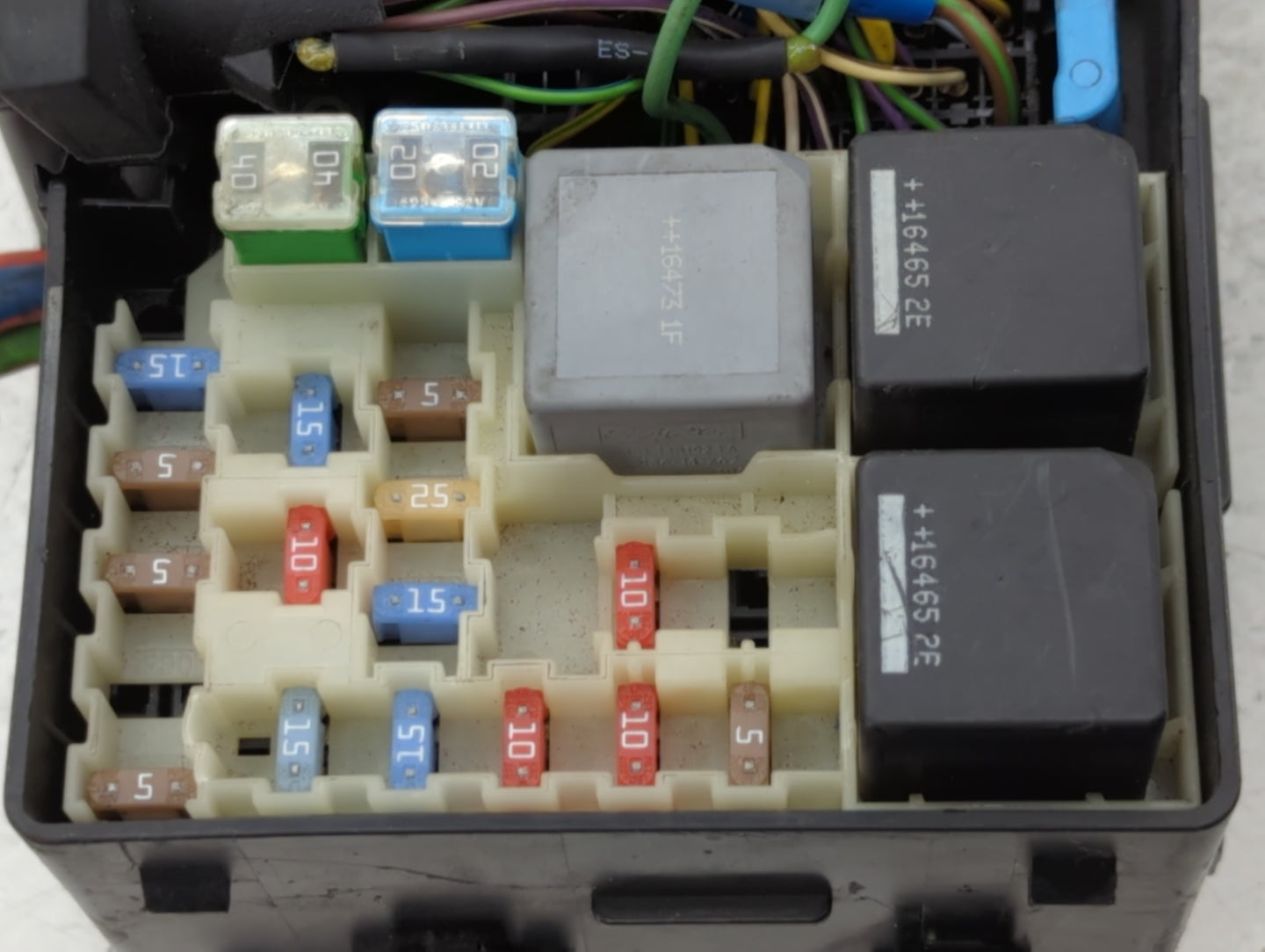 2017 Ford Escape Fusebox Fuse Box Panel Relay Module P/N:AV6T-14A142-AB Fits OEM Used Auto Parts - Oemusedautoparts1.com
