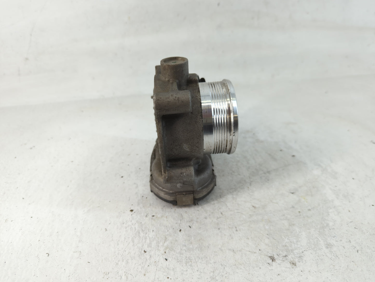 2017-2019 Ford Escape Throttle Body P/N:DS7E-9F991-BB Fits Fits 2014 2015 2016 2017 2018 2019 2020 2021 2022 OEM Used Auto P