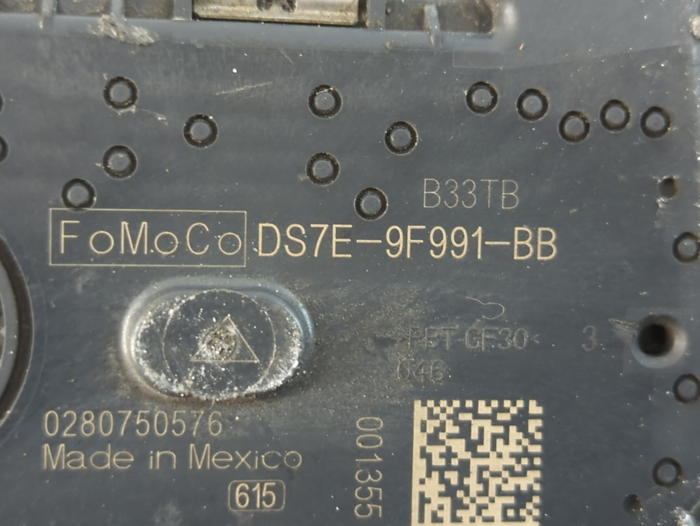 2017-2019 Ford Escape Throttle Body P/N:DS7E-9F991-BB Fits Fits 2014 2015 2016 2017 2018 2019 2020 2021 2022 OEM Used Auto P