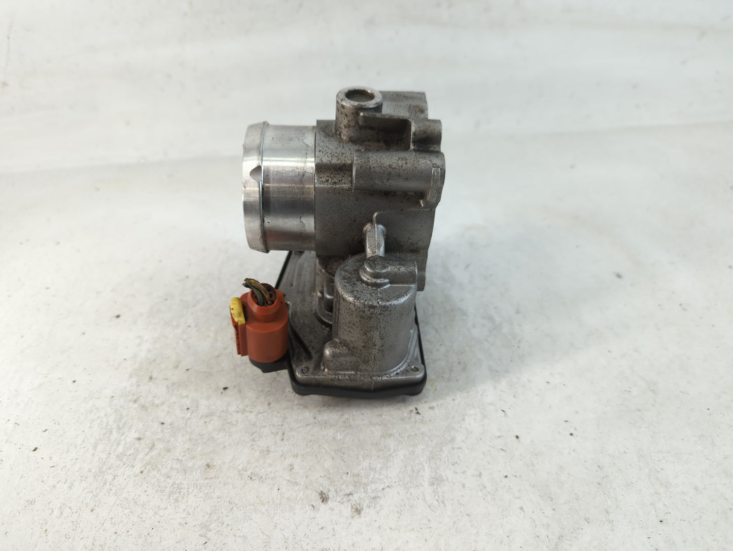2017-2019 Ford Escape Throttle Body P/N:B16 327 4389 DS7G-9F991-BB Fits Fits 2014 2015 2016 2017 2018 2019 2020 OEM Used Aut
