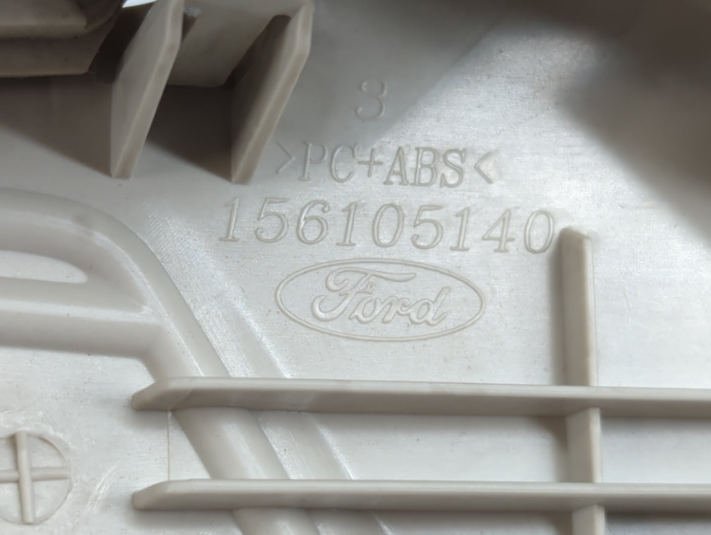 2017 Ford Escape Overhead Roof Console - Oemusedautoparts1.com