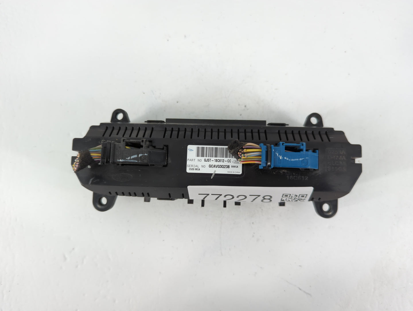 2017 Ford Escape Climate Control Module Temperature AC/Heater Replacement P/N:GJ5T-18C612-CC Fits OEM Used Auto Parts - Oemu