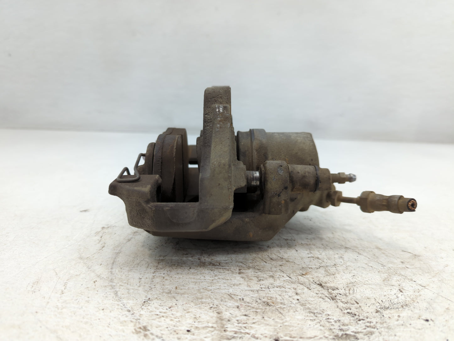 2017-2019 Ford Escape Front Passenger Right Brake Caliper - Oemusedautoparts1.com