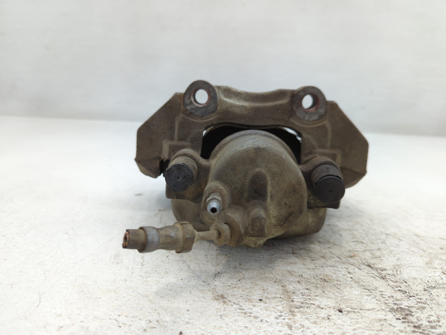 2017-2019 Ford Escape Front Passenger Right Brake Caliper - Oemusedautoparts1.com