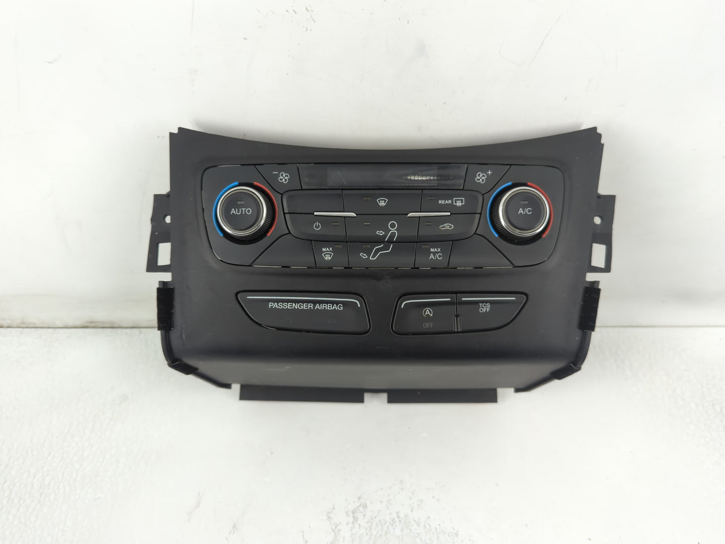 2017 Ford Escape Climate Control Module Temperature AC/Heater Replacement P/N:GJ5T-18C612-AE Fits OEM Used Auto Parts - Oemu