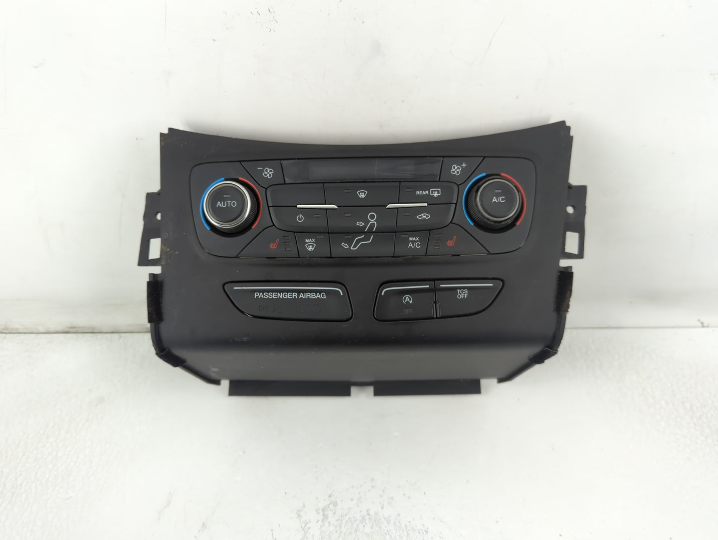 2017 Ford Escape Climate Control Module Temperature AC/Heater Replacement P/N:GJ5T-18C612-FA Fits OEM Used Auto Parts - Oemu