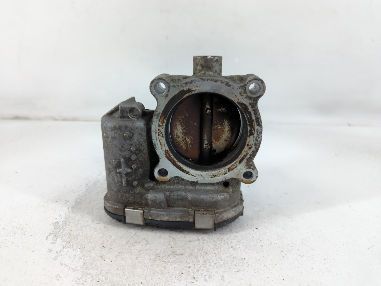 2017-2019 Ford Escape Throttle Body P/N:DS7E-9F991-BB Fits Fits 2014 2015 2016 2017 2018 2019 2020 2021 2022 OEM Used Auto P