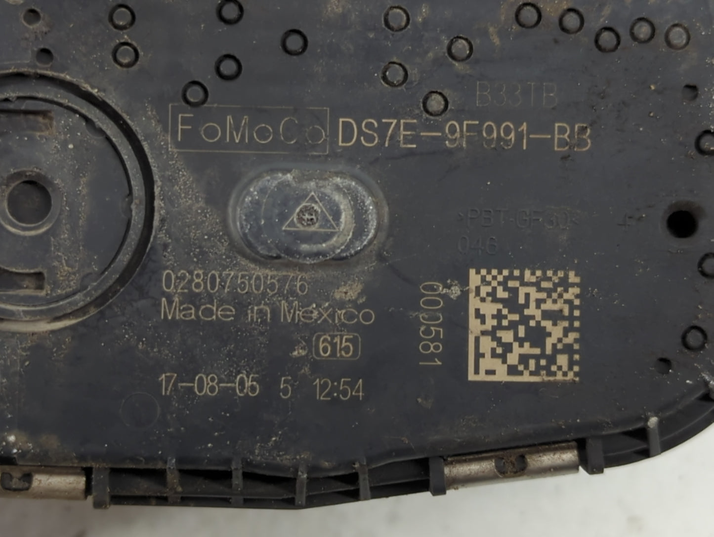 2017-2019 Ford Escape Throttle Body P/N:DS7E-9F991-BB Fits Fits 2014 2015 2016 2017 2018 2019 2020 2021 2022 OEM Used Auto P