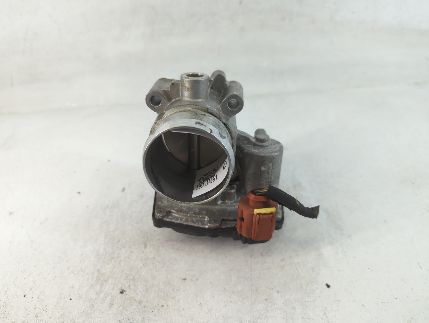 2017-2019 Ford Escape Throttle Body P/N:DS7G-9F991-BB Fits Fits 2014 2015 2016 2017 2018 2019 2020 OEM Used Auto Parts - Oem
