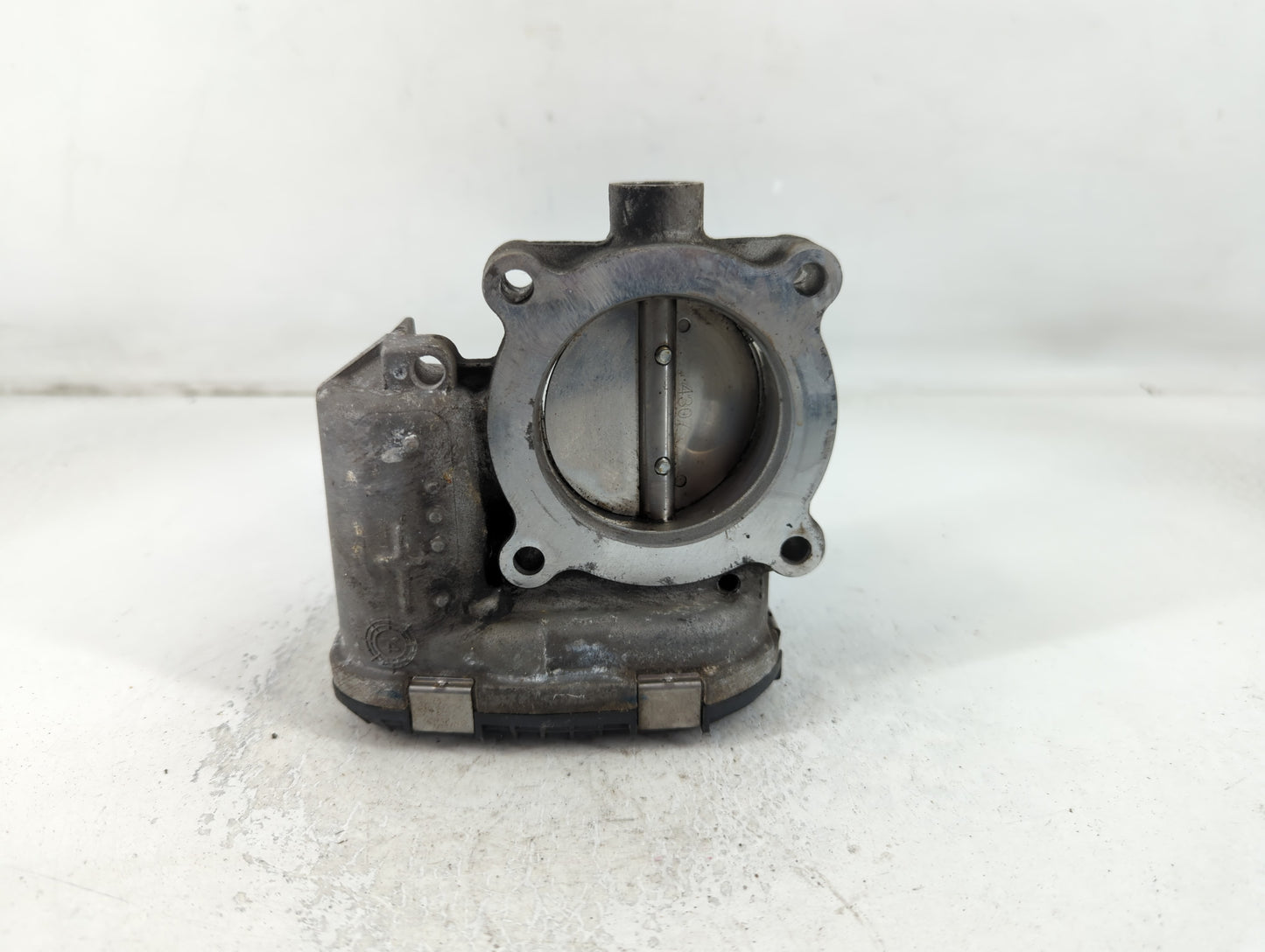 2017-2019 Ford Escape Throttle Body P/N:DS7E-9F991-BB Fits Fits 2014 2015 2016 2017 2018 2019 2020 2021 2022 OEM Used Auto P