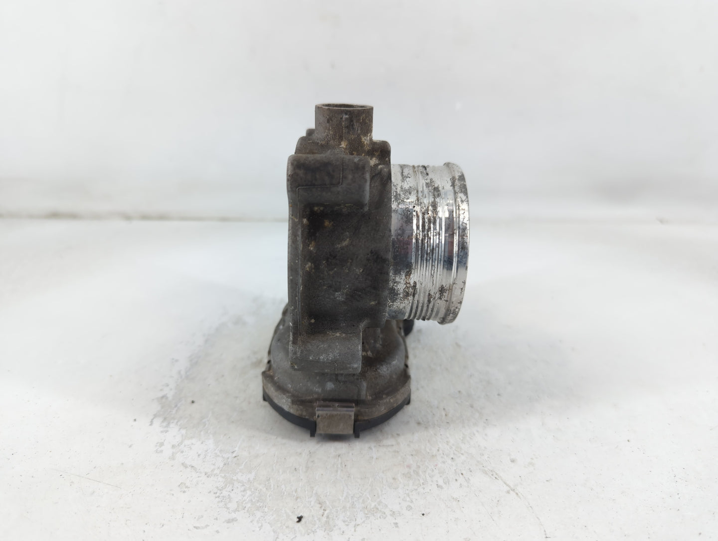 2017-2019 Ford Escape Throttle Body P/N:DS7E-9F991-BB Fits Fits 2014 2015 2016 2017 2018 2019 2020 2021 2022 OEM Used Auto P