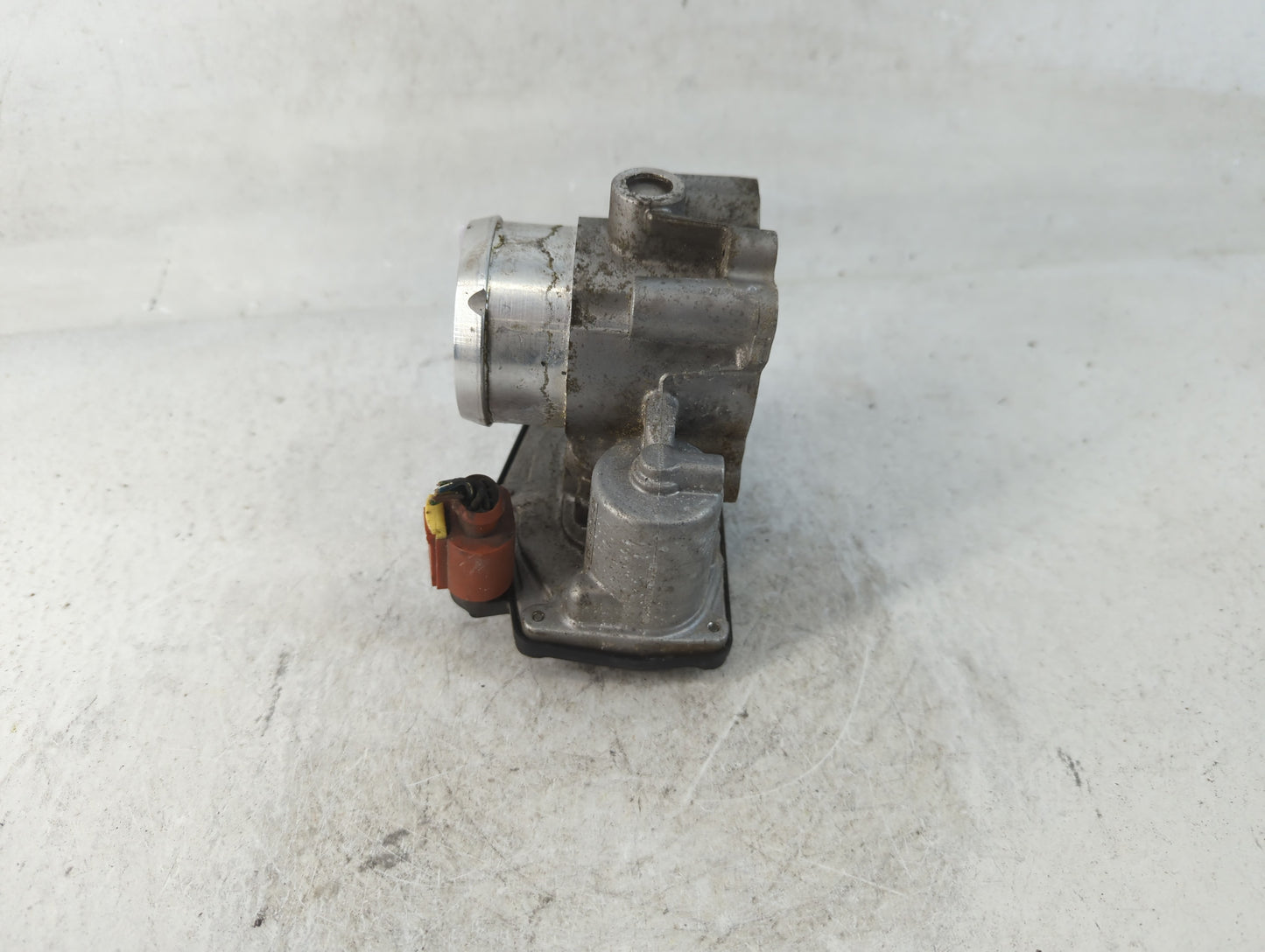 2017-2019 Ford Escape Throttle Body P/N:DS7G-9F991-BB Fits Fits 2014 2015 2016 2017 2018 2019 2020 OEM Used Auto Parts - Oem