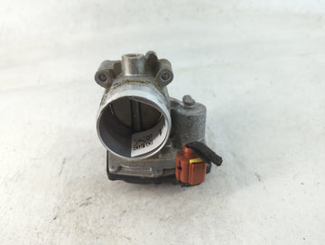 2017-2019 Ford Escape Throttle Body P/N:DS7G-9F991-BB Fits Fits 2014 2015 2016 2017 2018 2019 2020 OEM Used Auto Parts - Oem