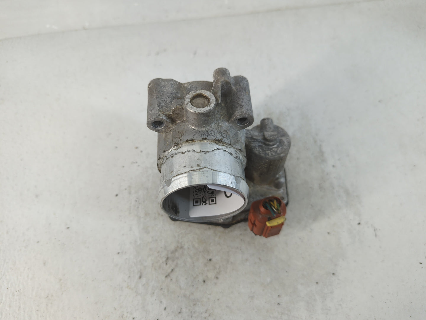 2017-2019 Ford Escape Throttle Body P/N:DS7G-9F991-BB Fits Fits 2014 2015 2016 2017 2018 2019 2020 OEM Used Auto Parts - Oem