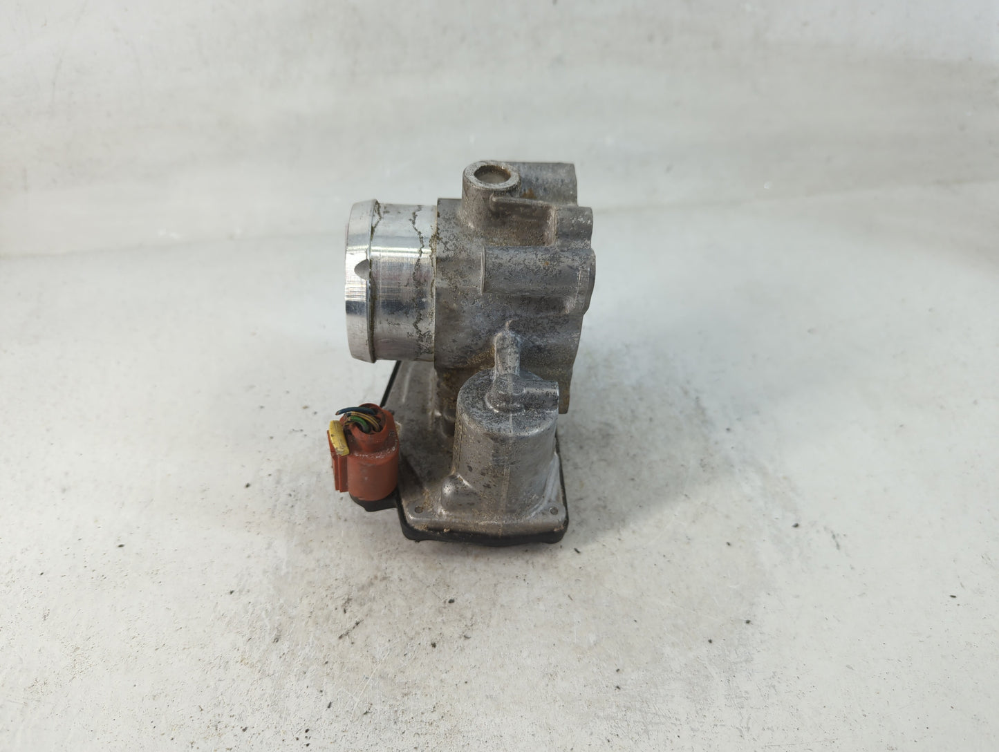 2017-2019 Ford Escape Throttle Body P/N:DS7G-9F991-BB Fits Fits 2014 2015 2016 2017 2018 2019 2020 OEM Used Auto Parts - Oem