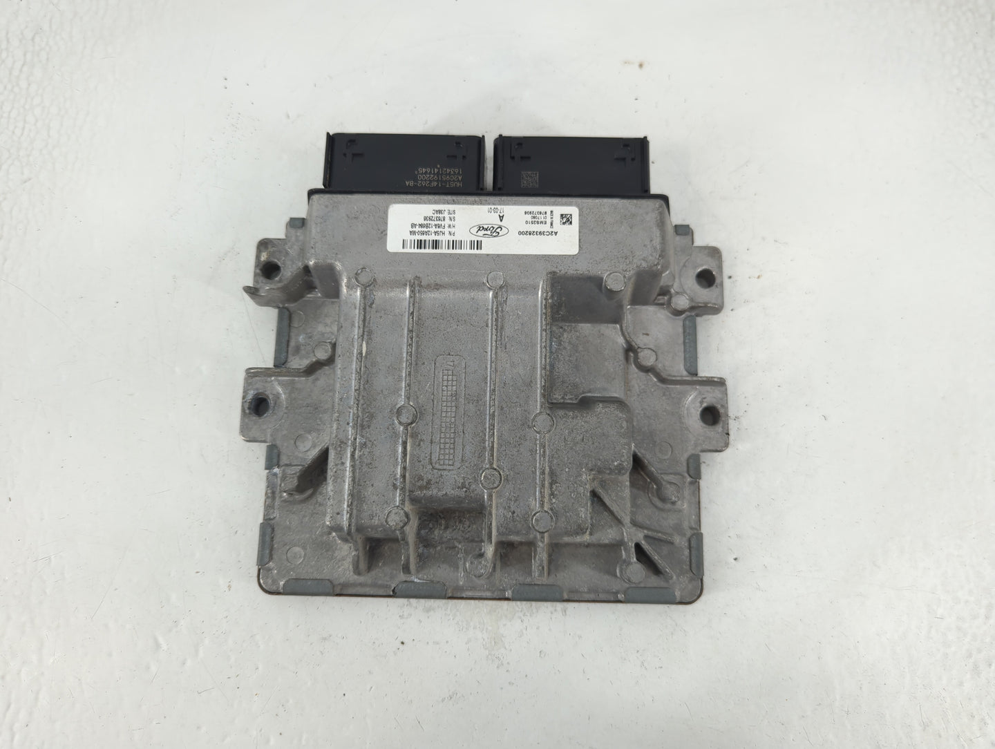 2017-2019 Ford Escape PCM Engine Control Computer ECU ECM PCU OEM P/N:HJ5A-12A650-MA A2C39328200 Fits Fits 2017 2018 2019 OE