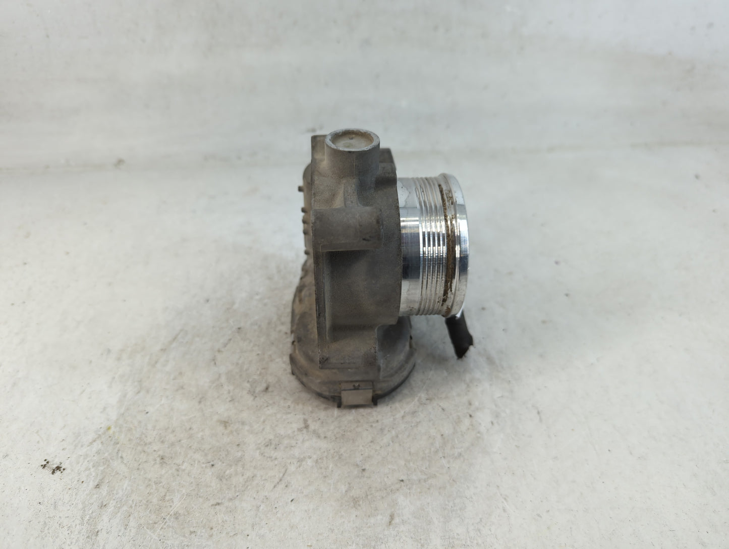 2017-2019 Ford Escape Throttle Body P/N:DS7E-9F991-BB Fits Fits 2014 2015 2016 2017 2018 2019 2020 2021 2022 OEM Used Auto P