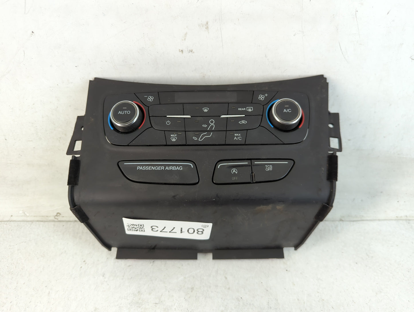 2017 Ford Escape Climate Control Module Temperature AC/Heater Replacement P/N:GJ5T-18C612-EA Fits OEM Used Auto Parts - Oemu