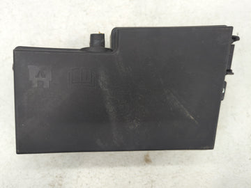 2017 Ford Escape Fusebox Fuse Box Panel Relay Module P/N:AV6T-14A142-AB E02345500, AV6T-14A067-AD Fits OEM Used Auto Parts -